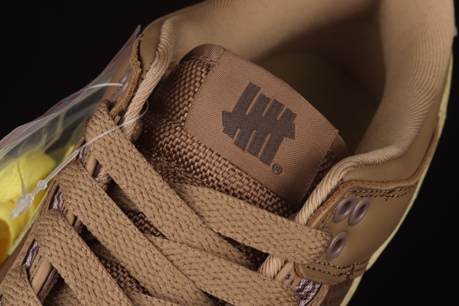 Nike Dunk Low SP UNDEFEATED Canteen Dunk vs. AF1 Pack DH3061-200