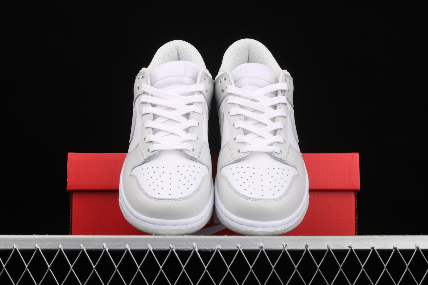 Nike Dunk Low Photon Dust (W) DD1503-103