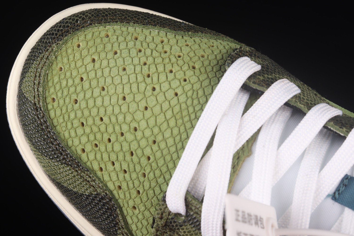 Nike Dunk Low Siempre Familia  DO2160-335