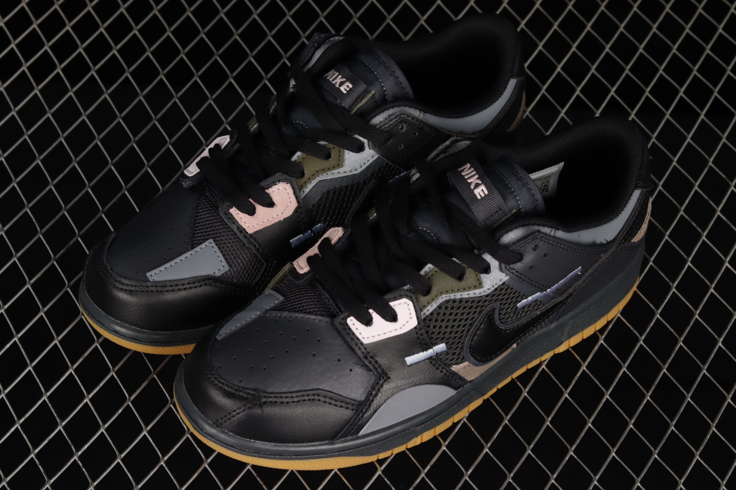 Nike Dunk Low Scrap Black Gum DB0500-001