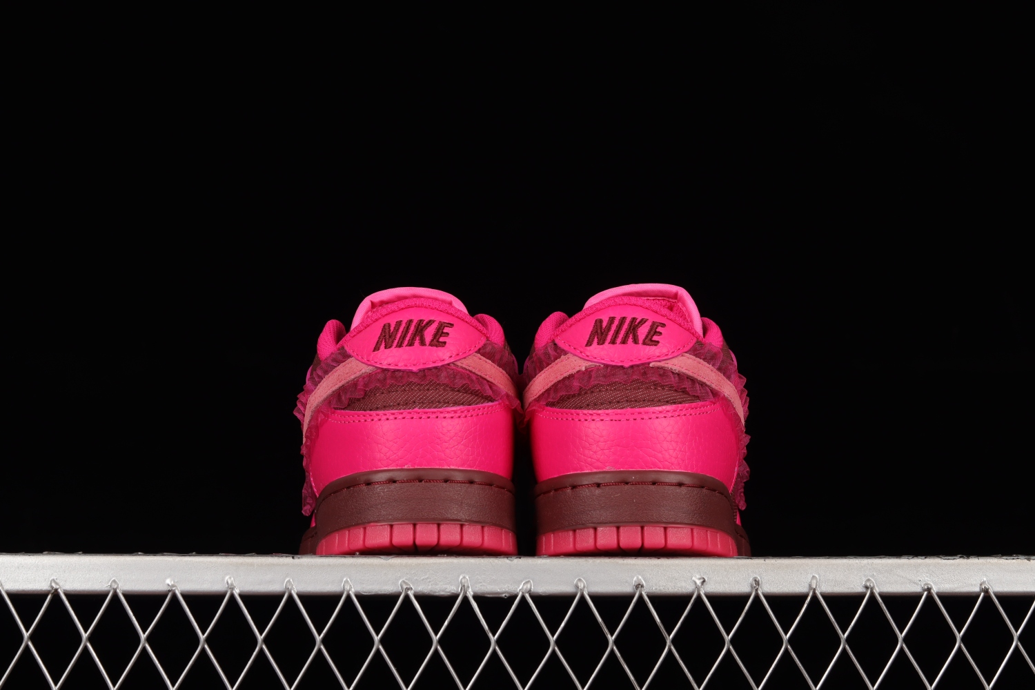 Nike Dunk Low Valentine