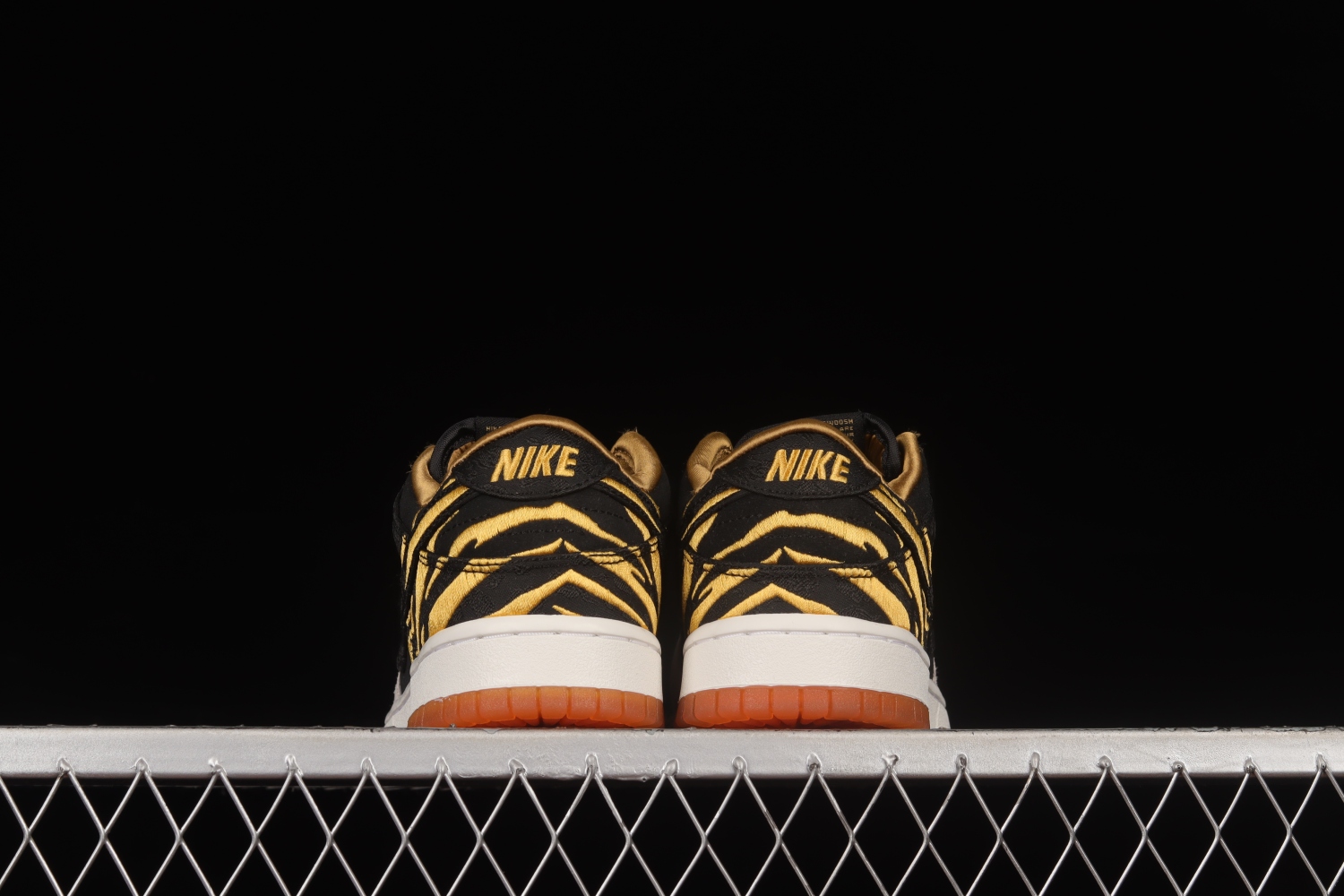 Nike Dunk Low Year of the Tiger (2022) (GS) DQ5351-001
