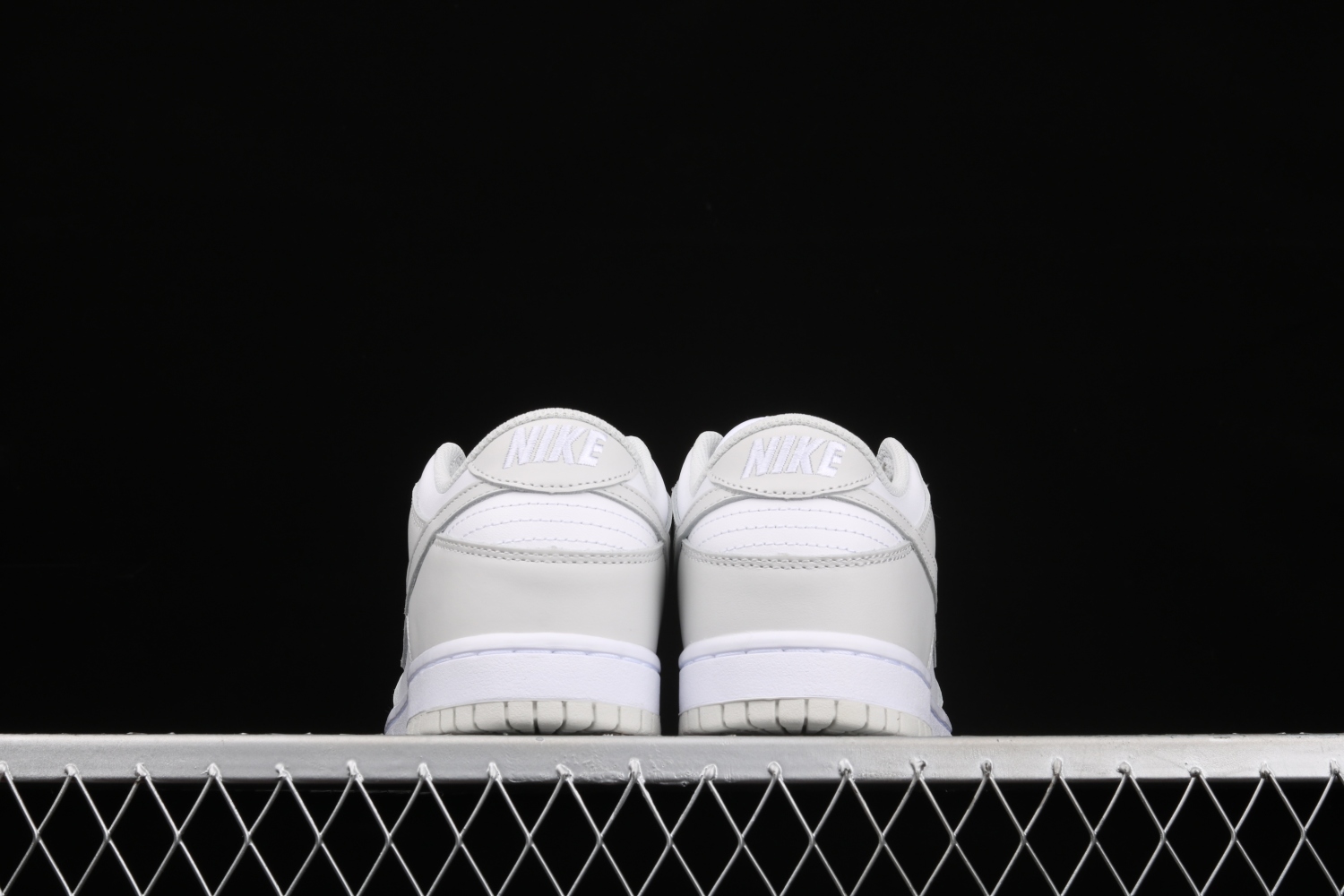 Nike Dunk Low Photon Dust (W) DD1503-103