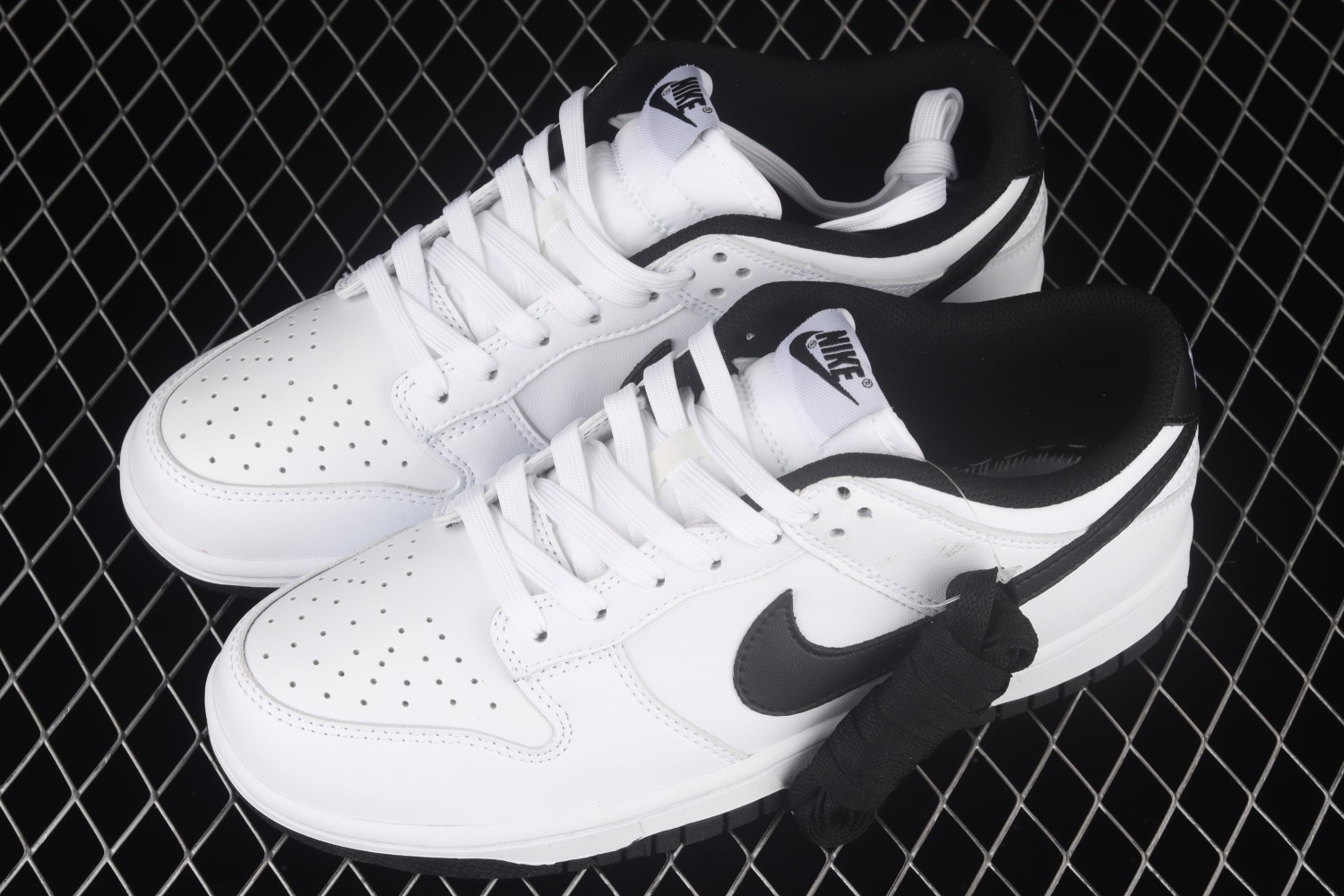 Nike Dunk Low White Black (2022) (W)  DD1503-113