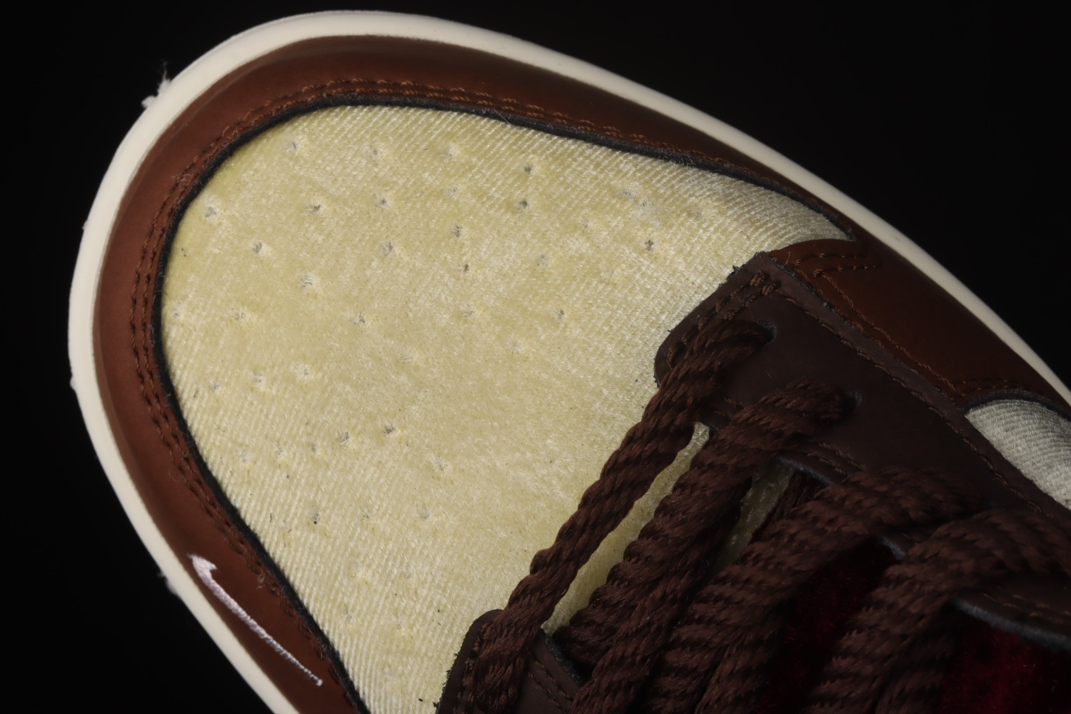 Nike Dunk Mid Social Status Free Lunch Chocolate Milk  DJ1173-700