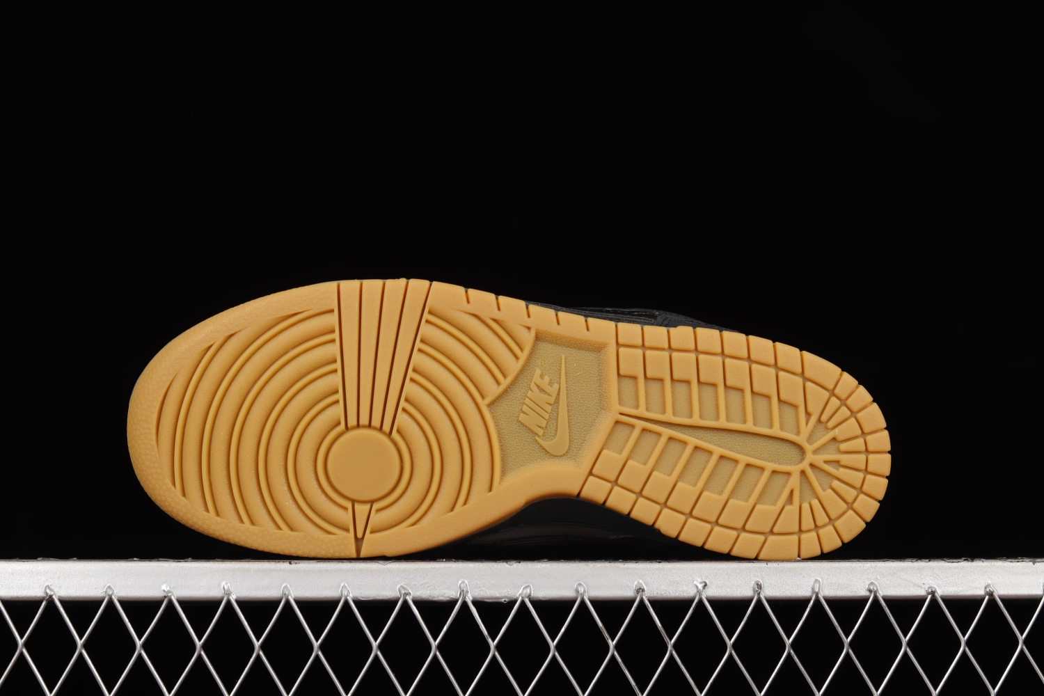 Nike Dunk Low Scrap Black Gum DB0500-001