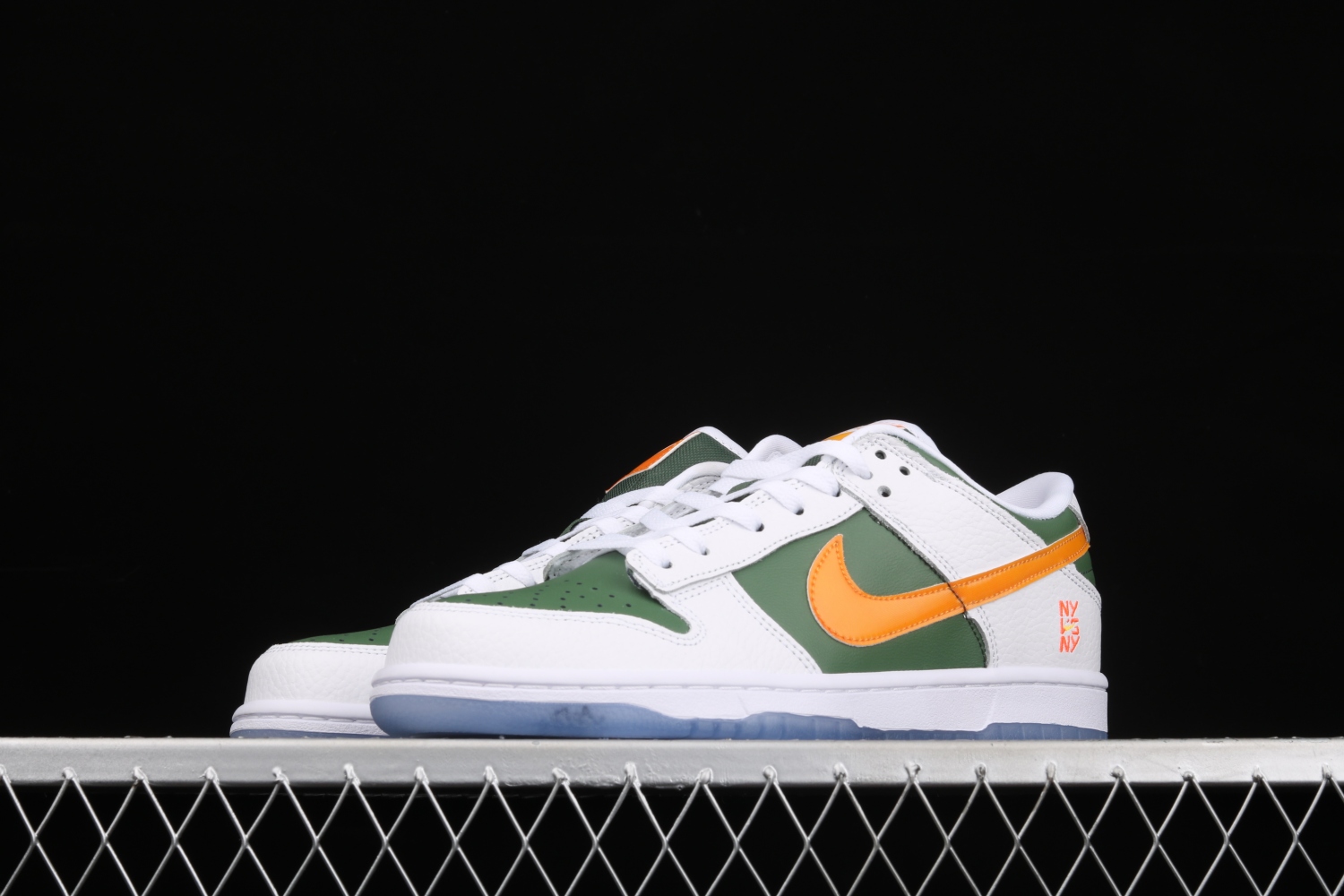 Nike Dunk Low NY vs. NY DN2489-300
