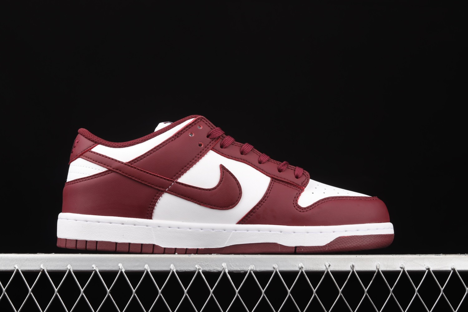 Nike Dunk Low Bordeaux (W) DD1503-108
