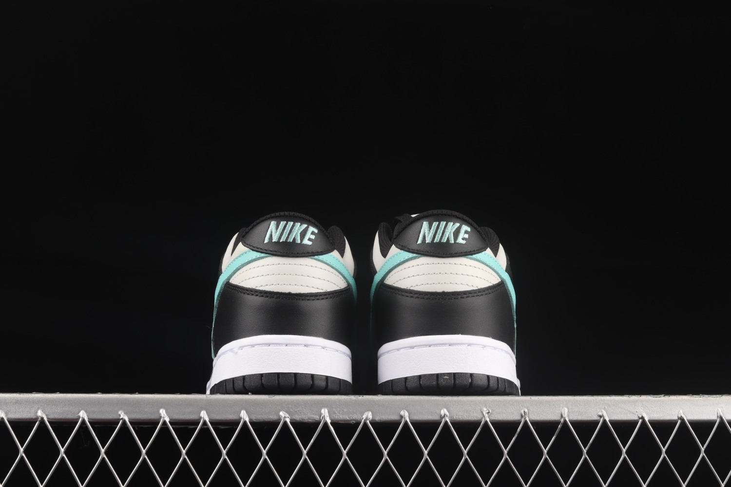 Nike Dunk Low Light Bone Tropical Twist (GS) CW1590-003