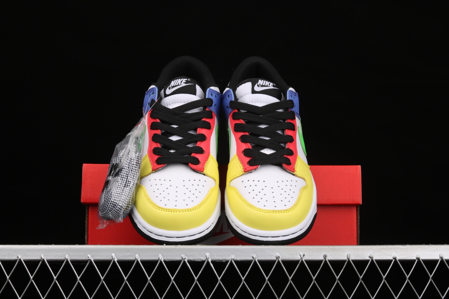 Nike Dunk Low Green Strike (W)  DD1503-106