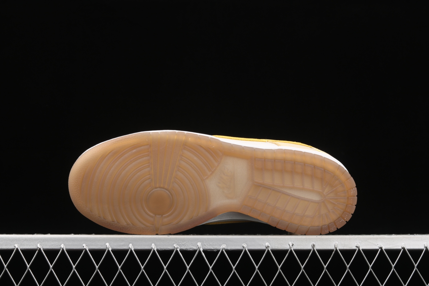 Nike Dunk Low Lemon Drop DJ6902-700