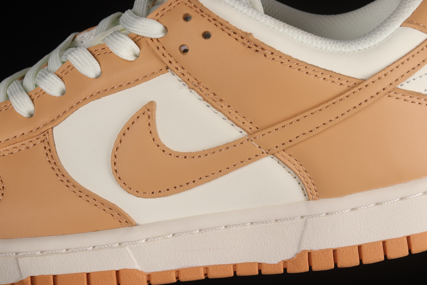 Nike Dunk Low Harvest Moon (W) DD1503-114