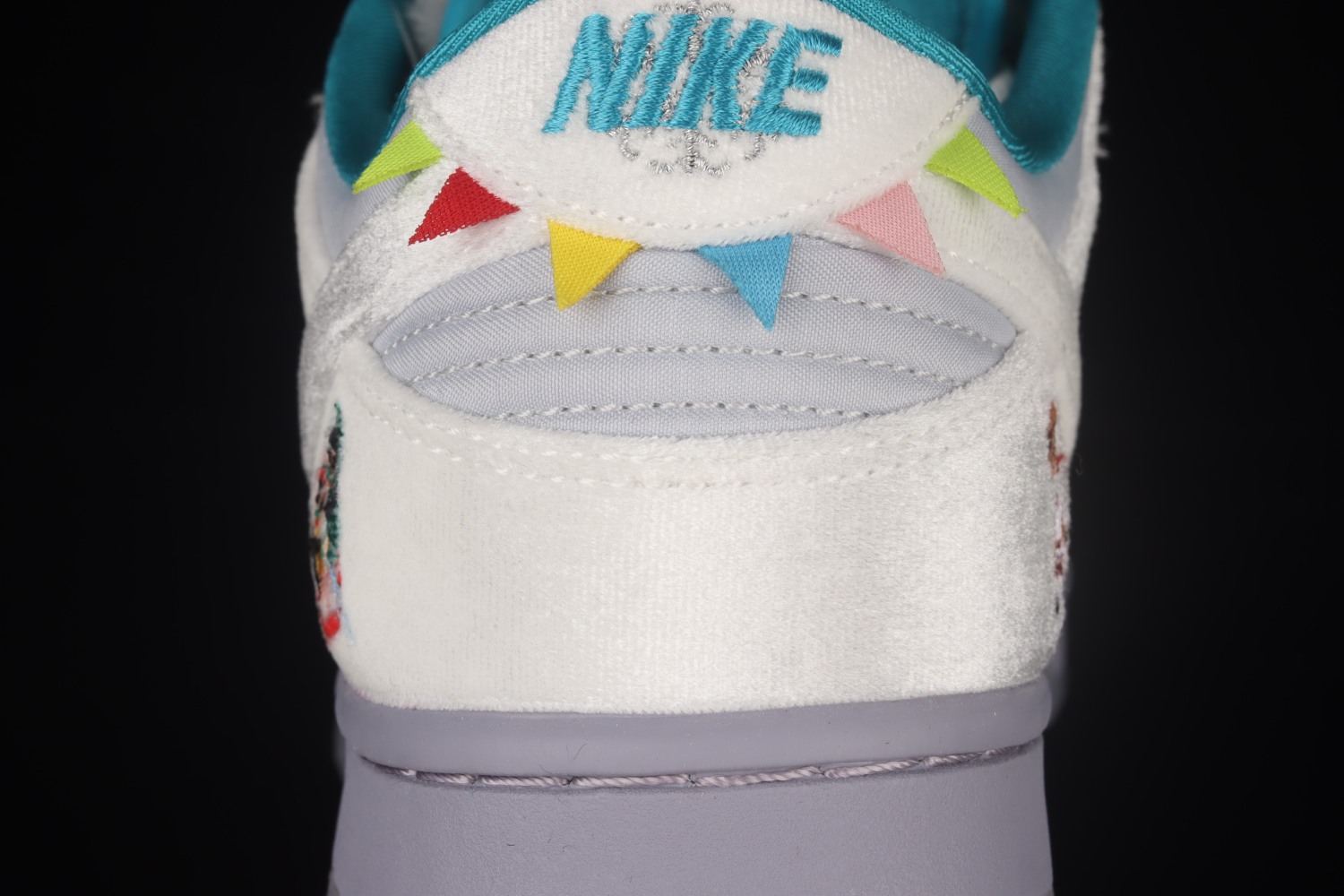 Nike Dunk Low Ice (W)  DO2326-001