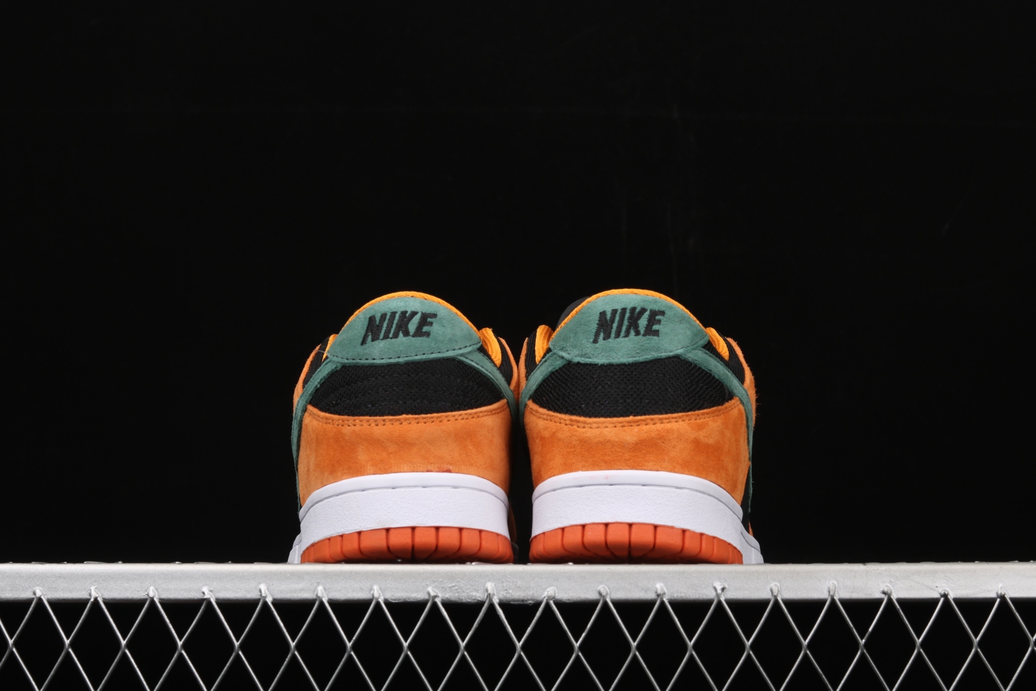 Nike Dunk Low Ceramic (2020) DA1469-001