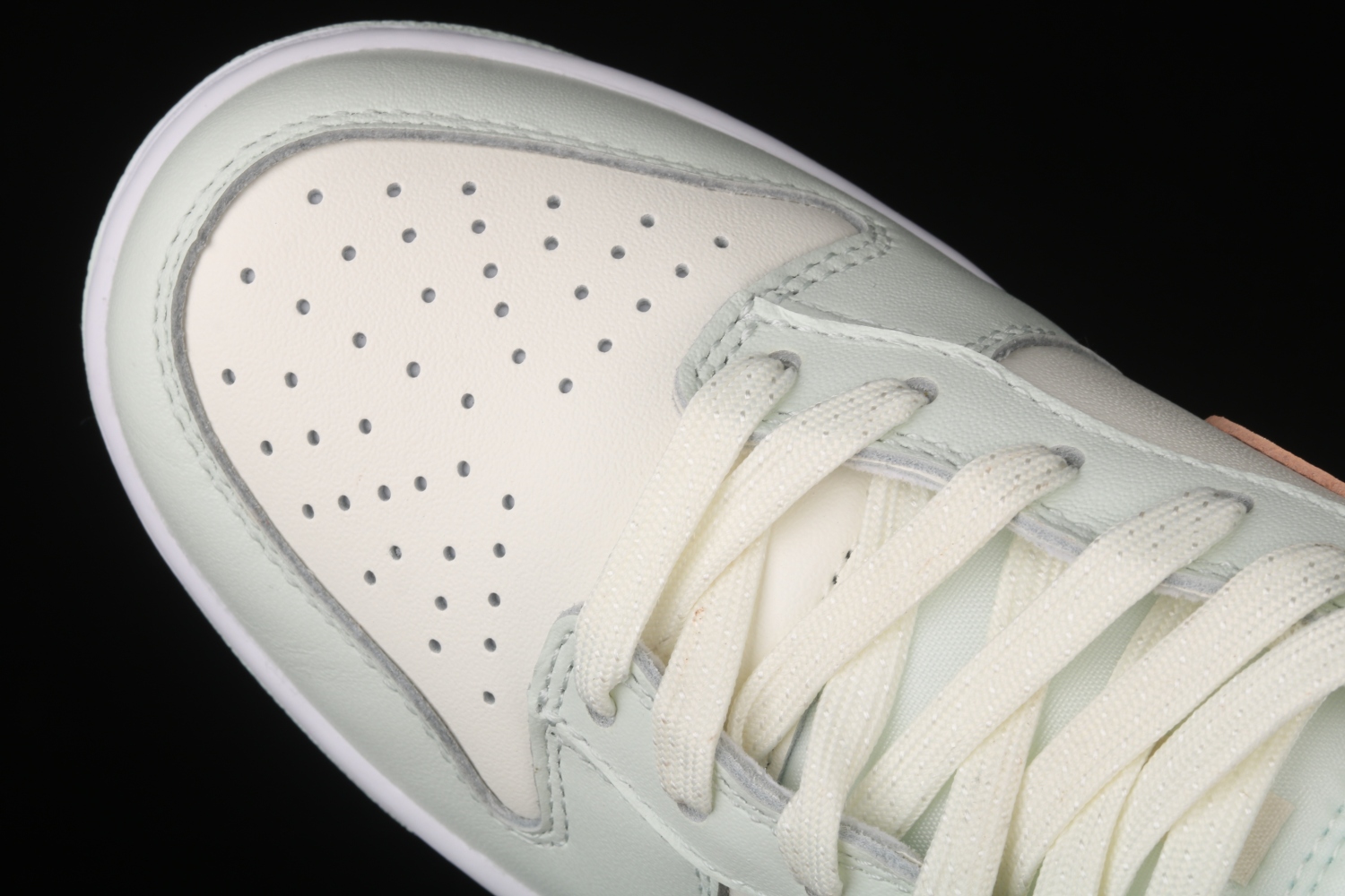 Nike Dunk Low Barely Green (W)  DD1503-104