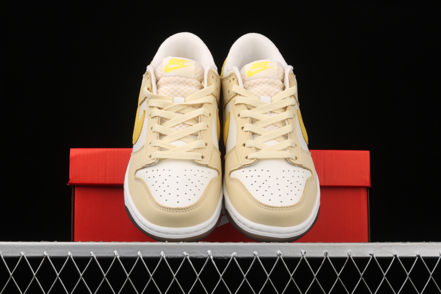 Nike Dunk Low Lemon Drop DJ6902-700