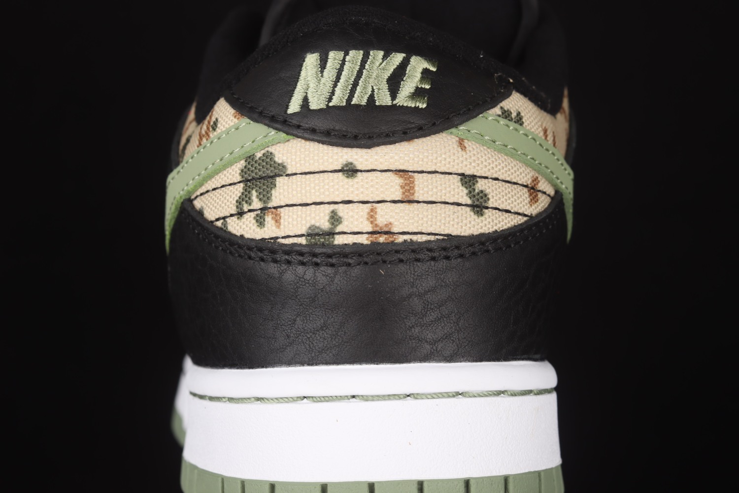 Nike Dunk Low Crazy Camo DH0957-001
