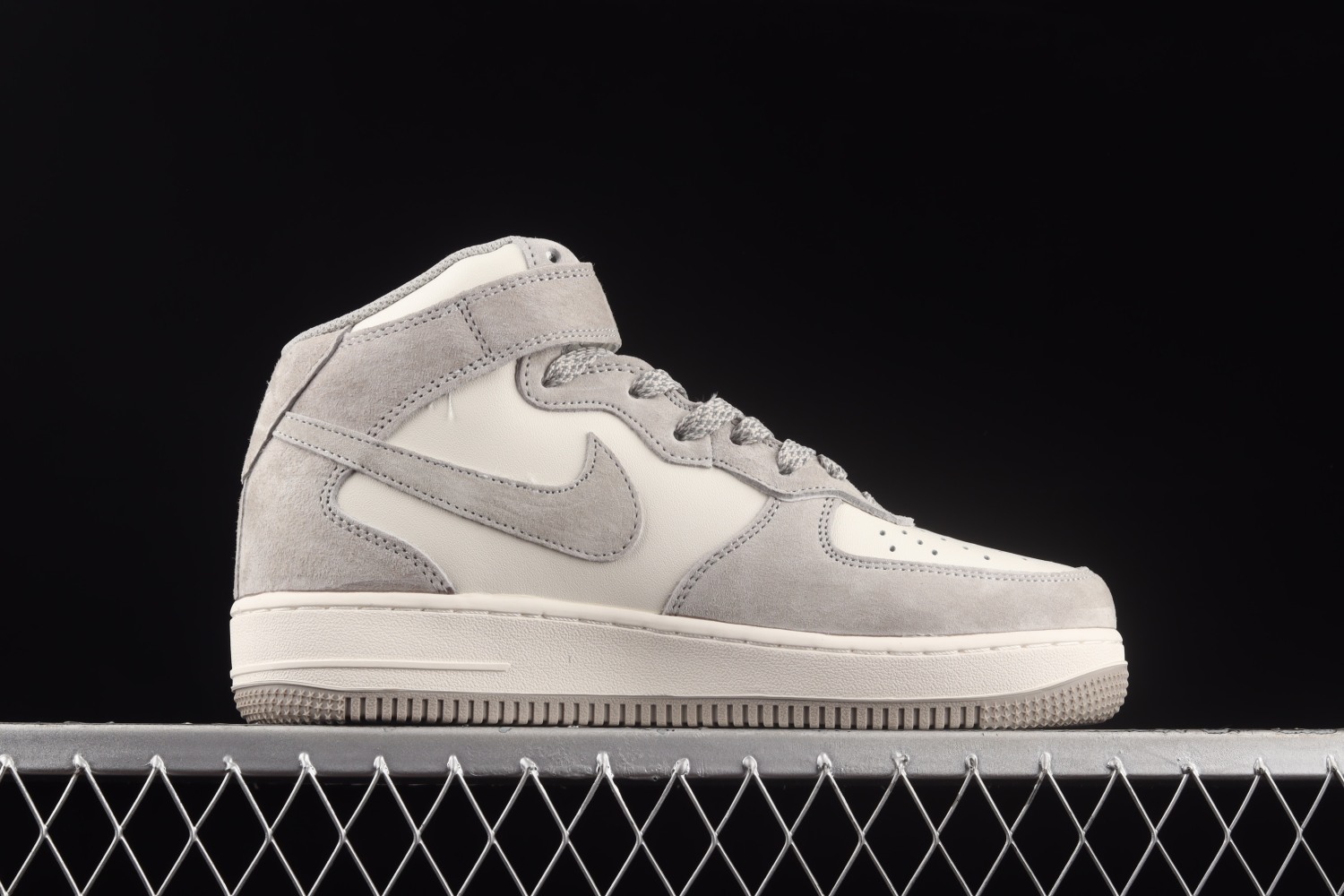 Nike Air Force 1 07 Mid Beige Grey CQ3866-015