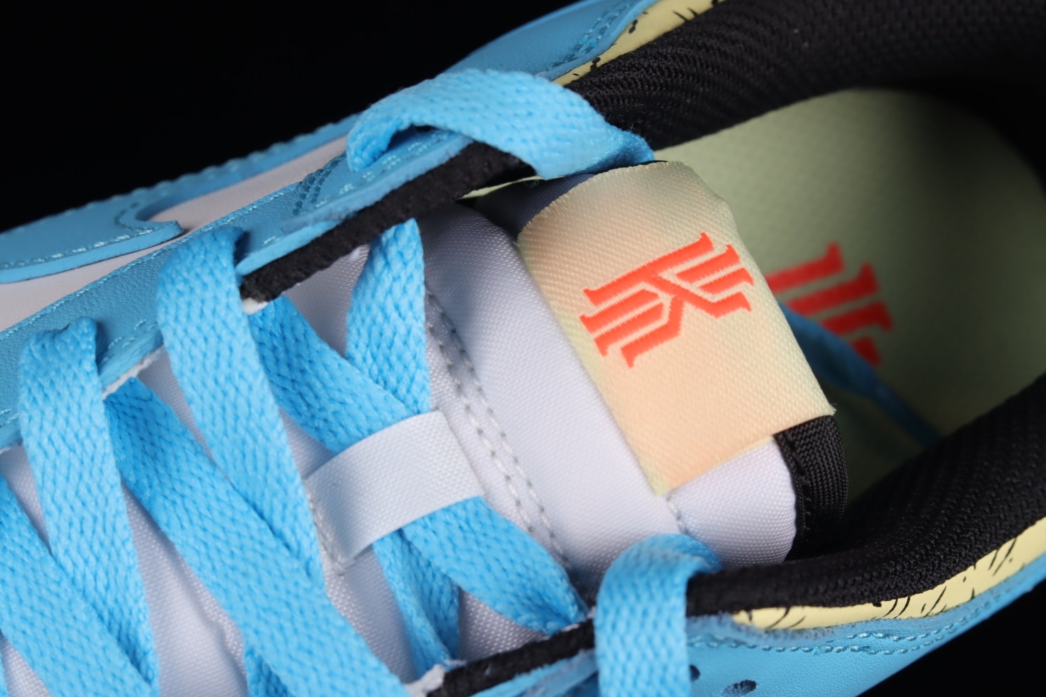 Nike Dunk Low Kyrie Irving Baltic Blue (GS) DN4179-400