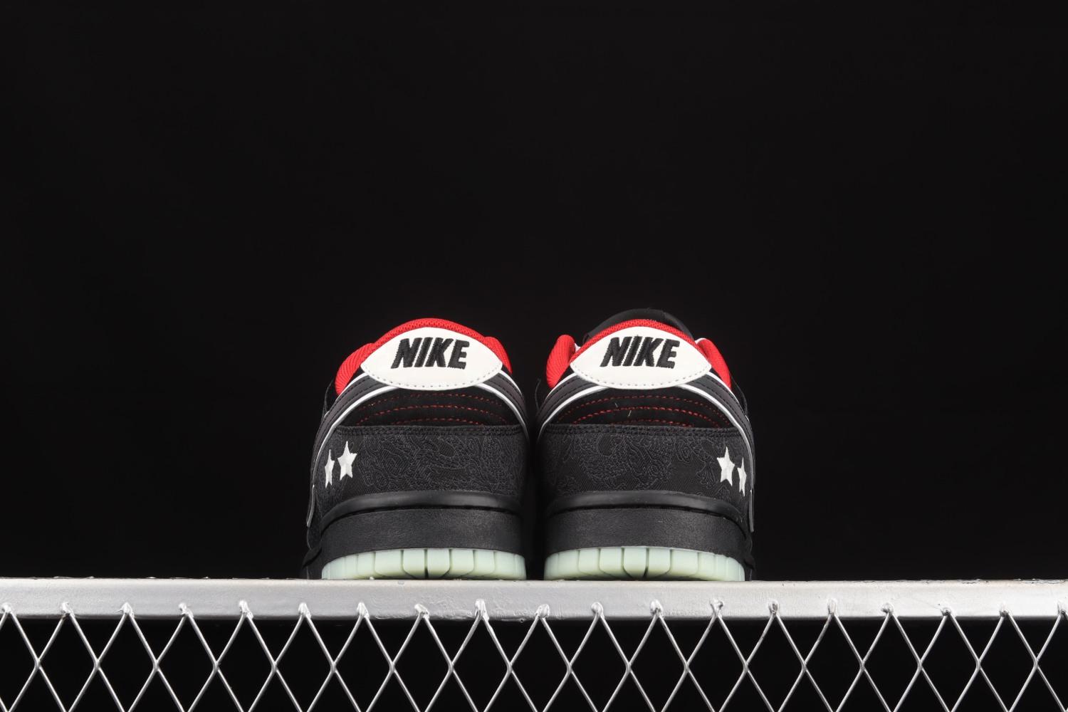 Nike Dunk Low LPL League of Legends DO2327-011