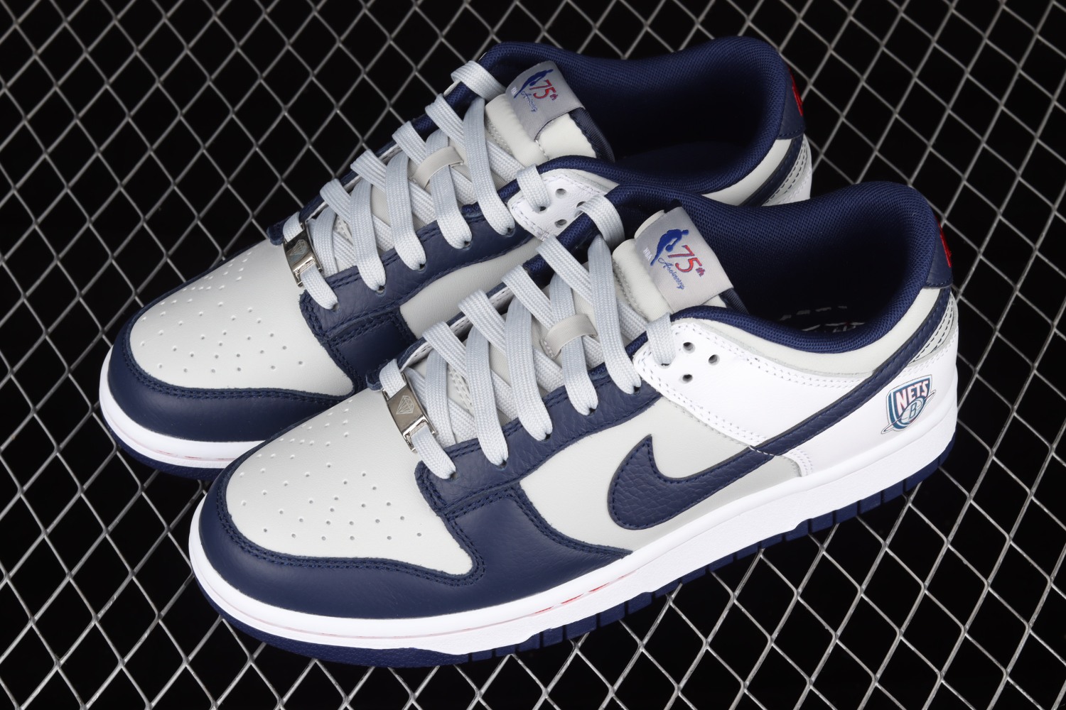 Nike Dunk Low EMB NBA 75th Anniversary Brooklyn Nets  DD3363-001