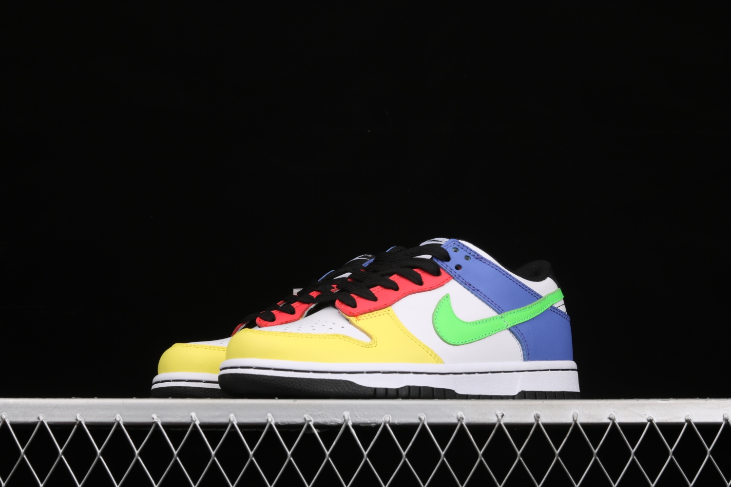 Nike Dunk Low Green Strike (W)  DD1503-106