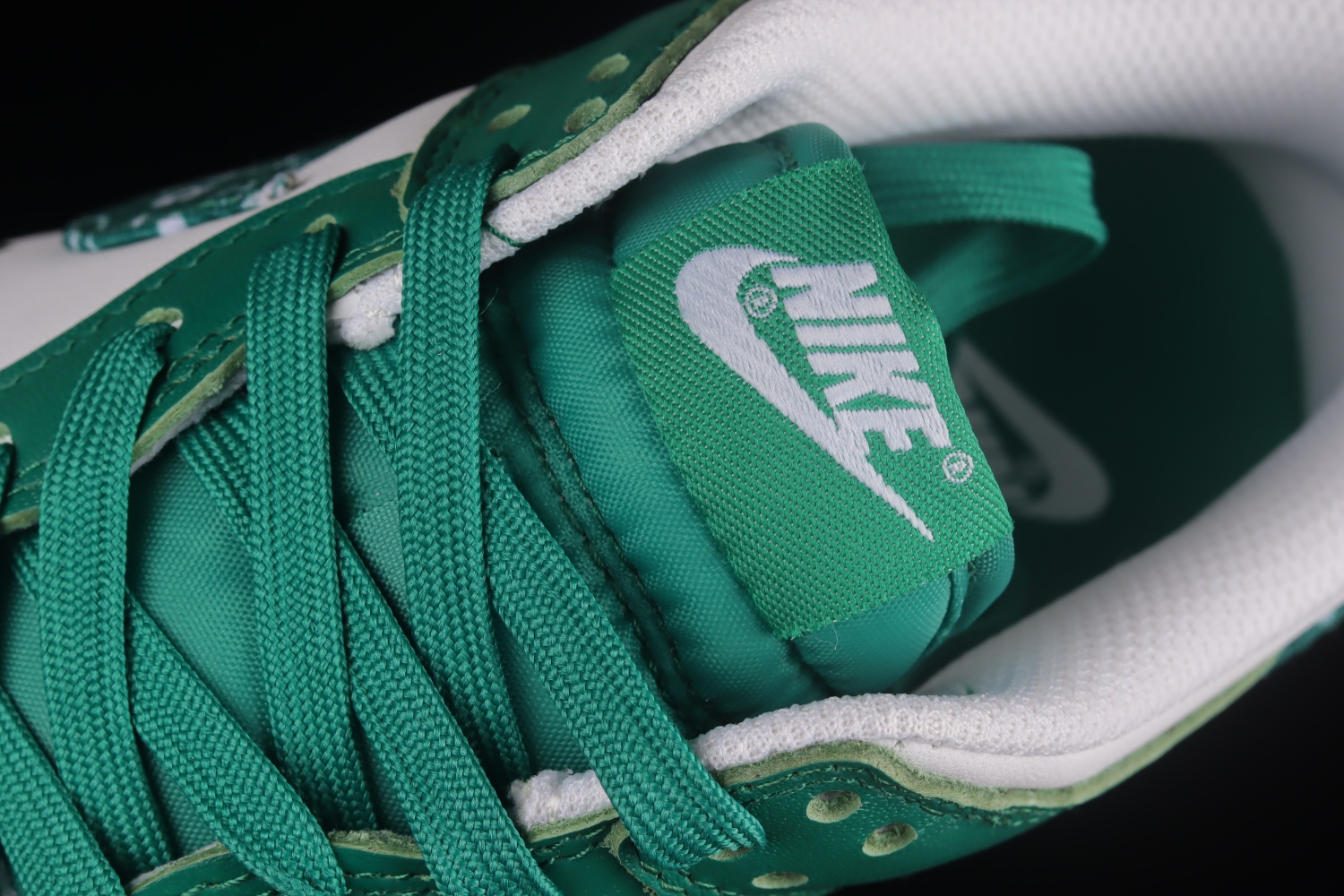 Nike Dunk Low Essential Paisley Pack Green (W) DH4401-102