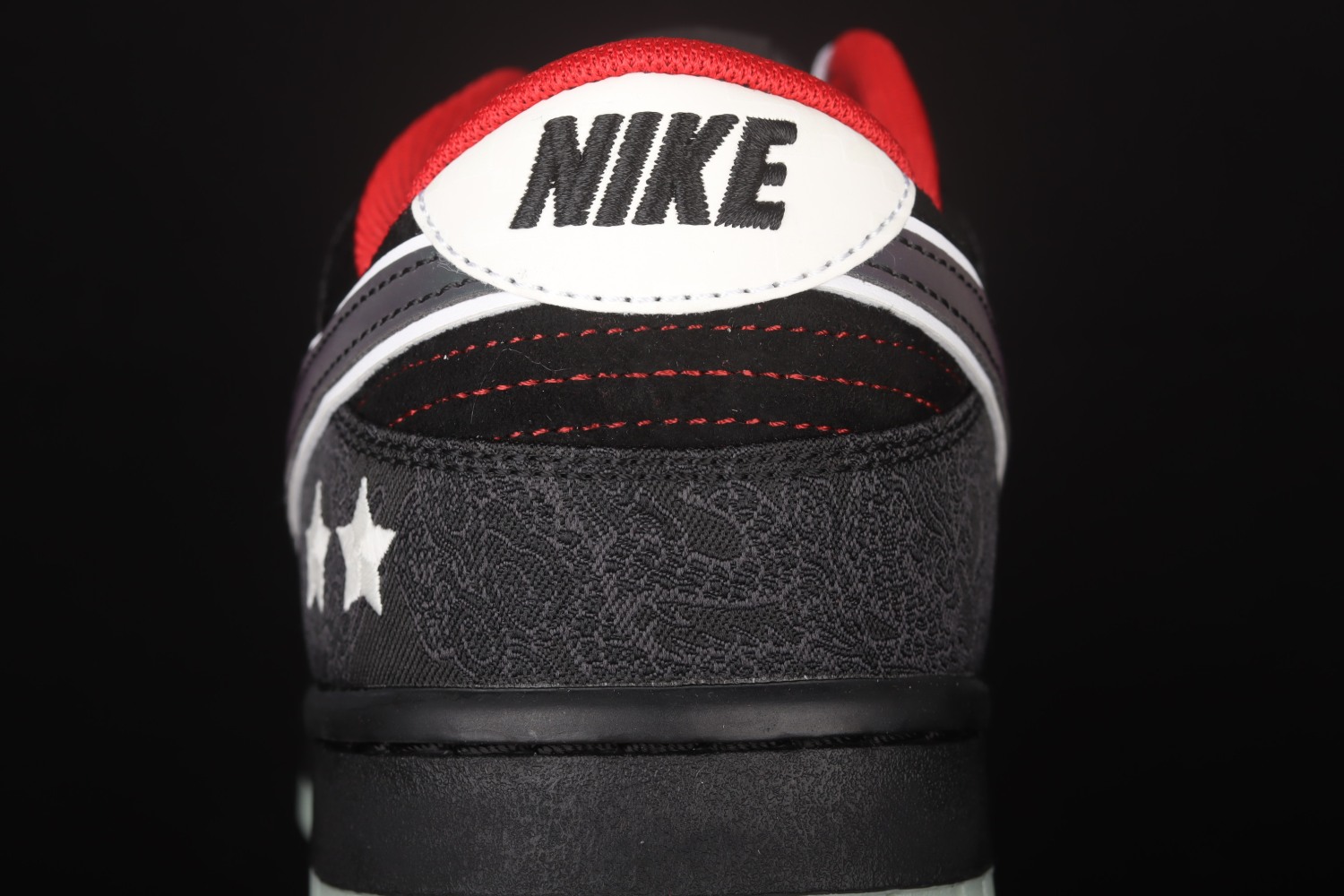 Nike Dunk Low LPL League of Legends DO2327-011