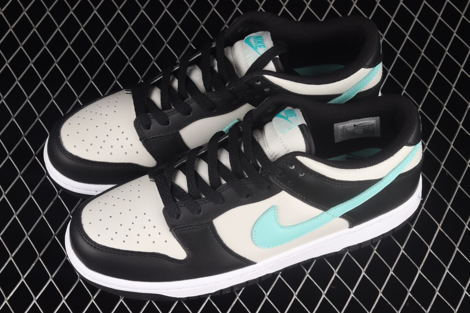 Nike Dunk Low Light Bone Tropical Twist (GS) CW1590-003