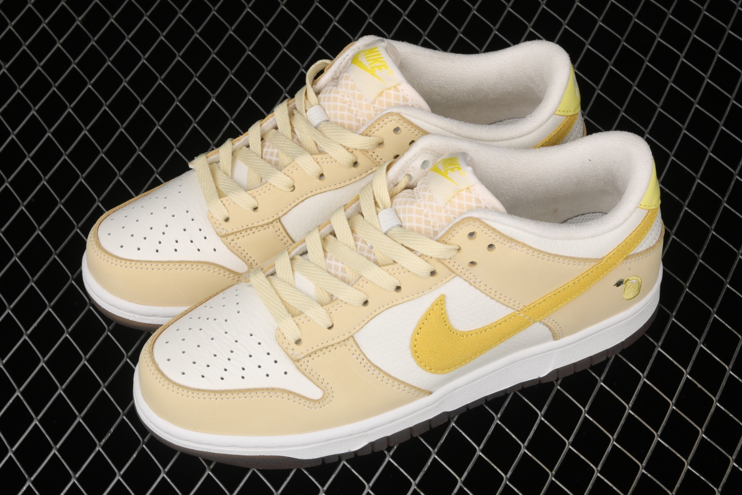 Nike Dunk Low Lemon Drop DJ6902-700