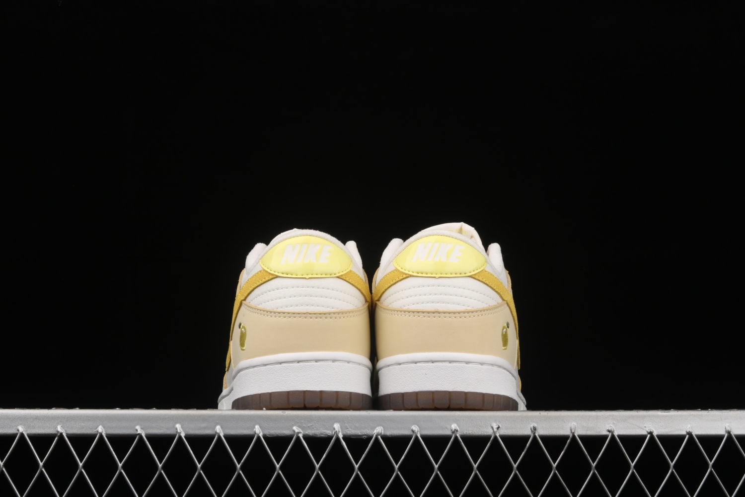 Nike Dunk Low Lemon Drop DJ6902-700
