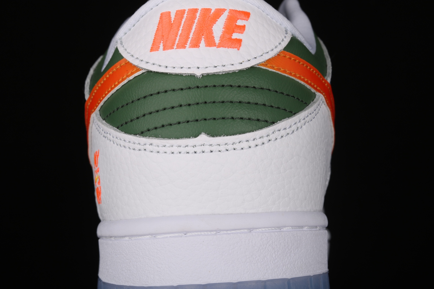 Nike Dunk Low NY vs. NY DN2489-300