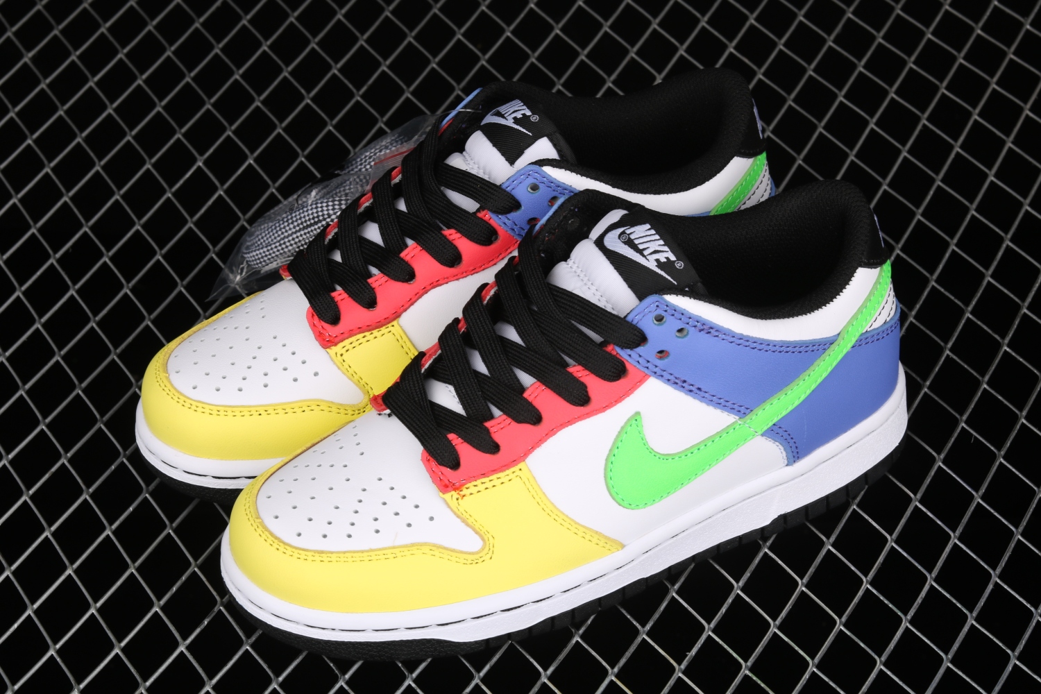 Nike Dunk Low Green Strike (W)  DD1503-106