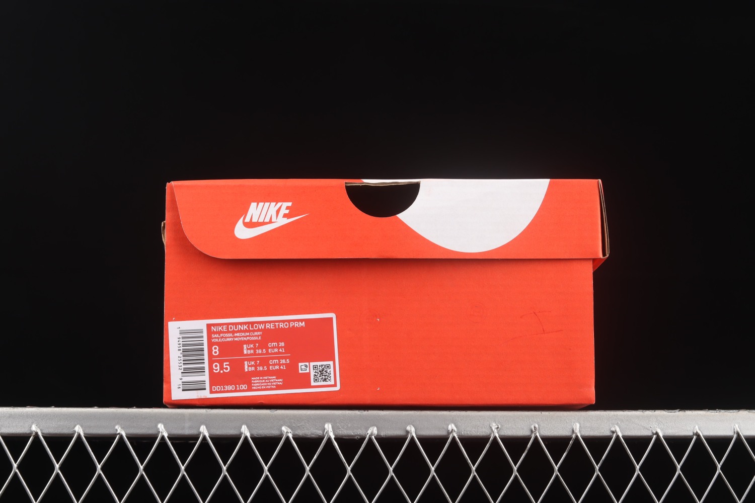 Nike Dunk Low Medium Curry DD1390-100