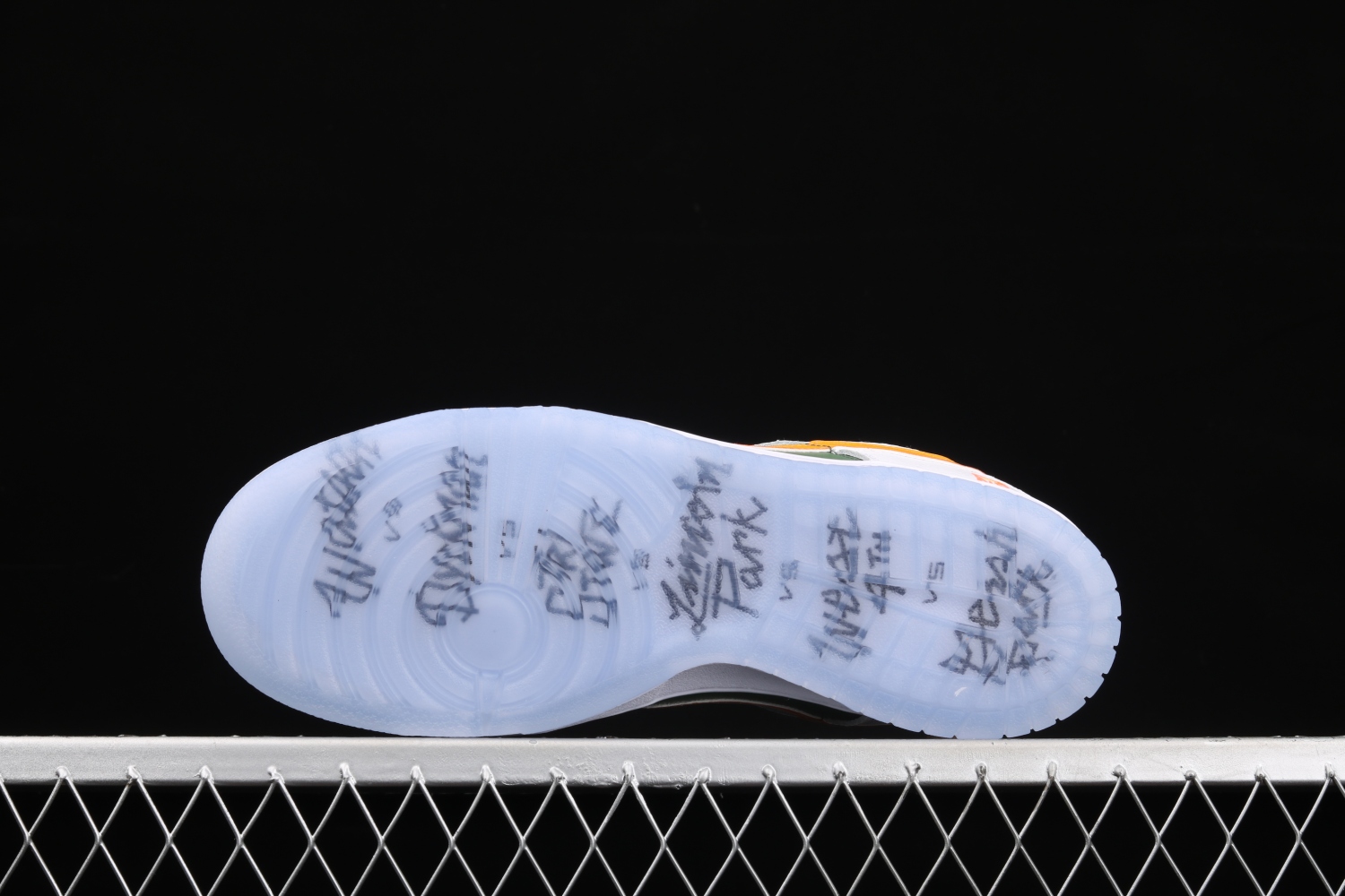 Nike Dunk Low NY vs. NY DN2489-300