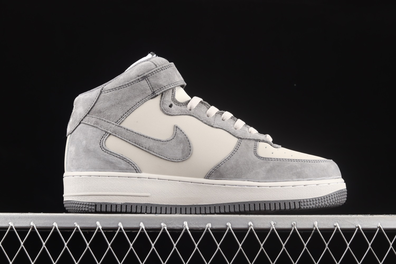 Nike Air Force 1 Mid Panther CW2288-668
