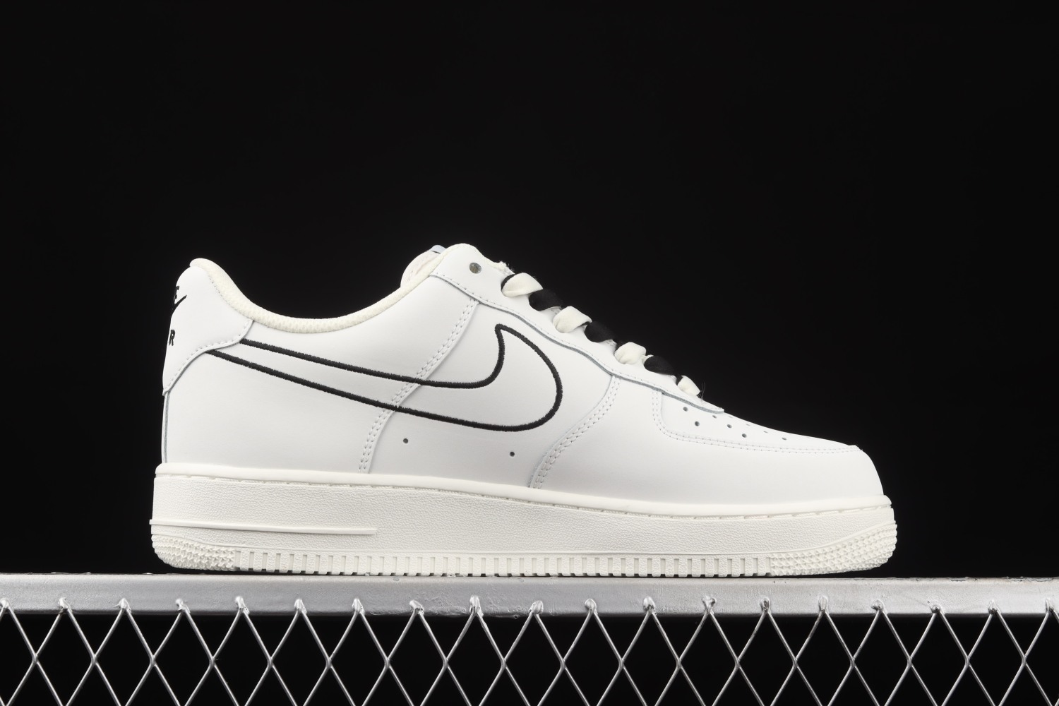 Nike Air Force 1‘07 Low White Black Running Shoes CL6326-158