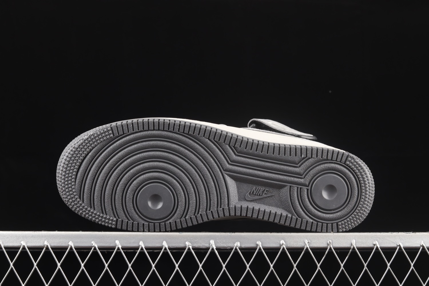 Nike Air Force 1 Mid Panther CW2288-668