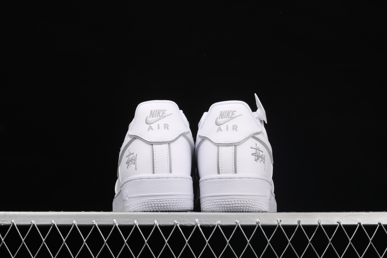 Stussy x Nike Air Force 1 Low White Silver Reflective BQ6246-019