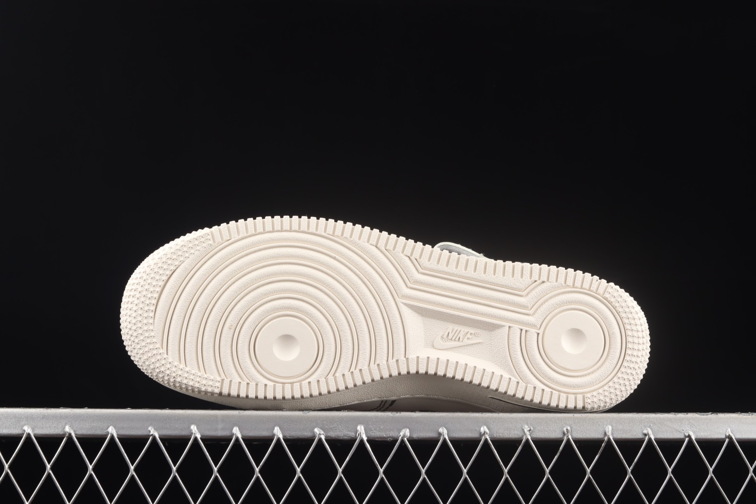 Nike Air Force 1 Mid AF1 Beige/Black AQ2898-008