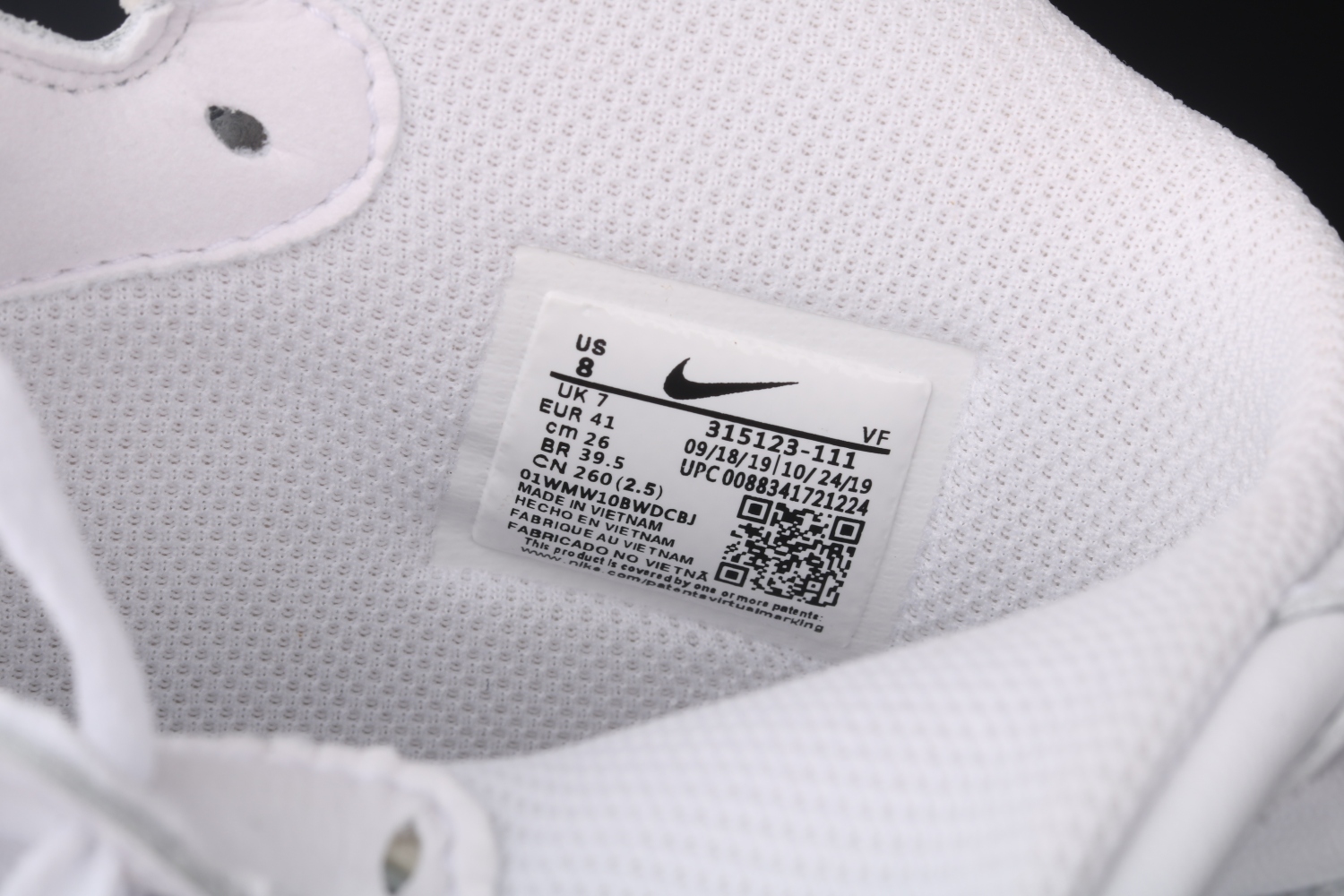 Nike Air Force 1 Mid White 