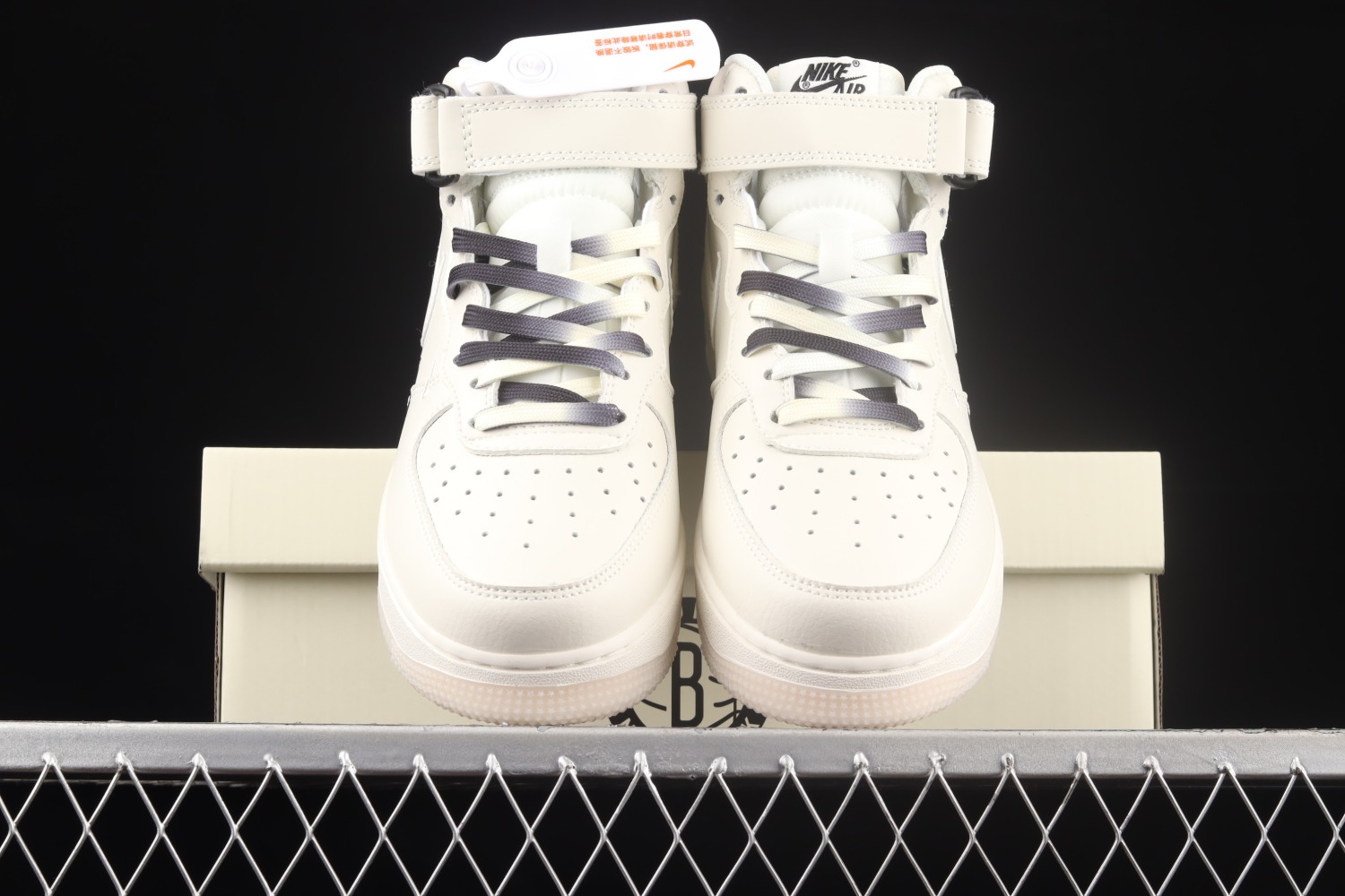 Nike Air Force 1 Mid 