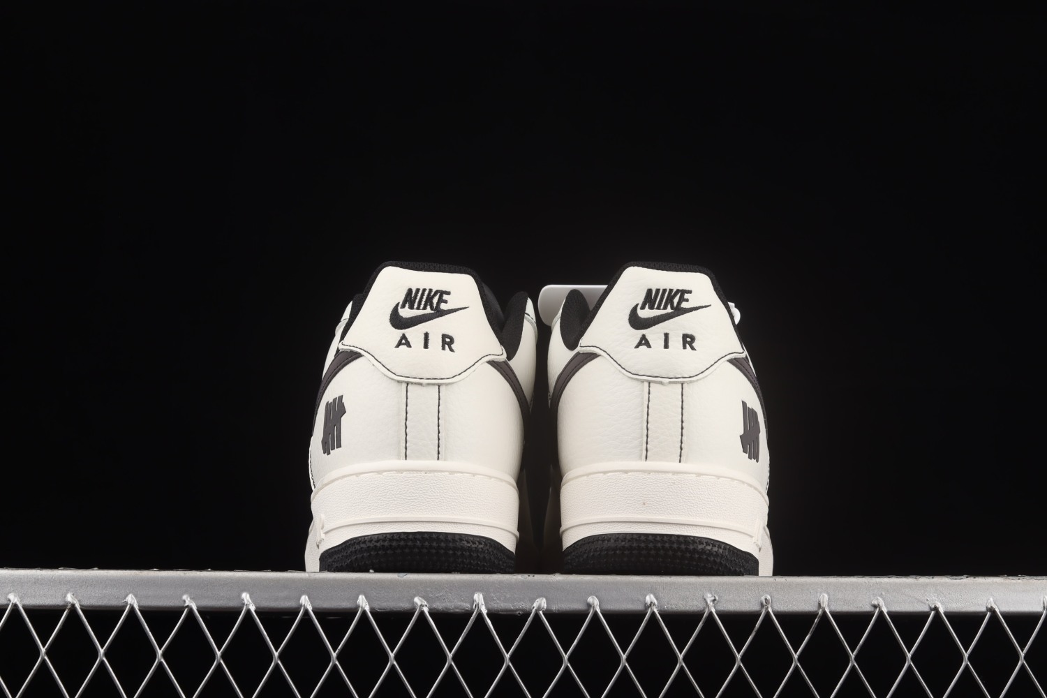 Nike Air Force 1 ’07 SU19 AF1 White Black For Sale UN2588-121