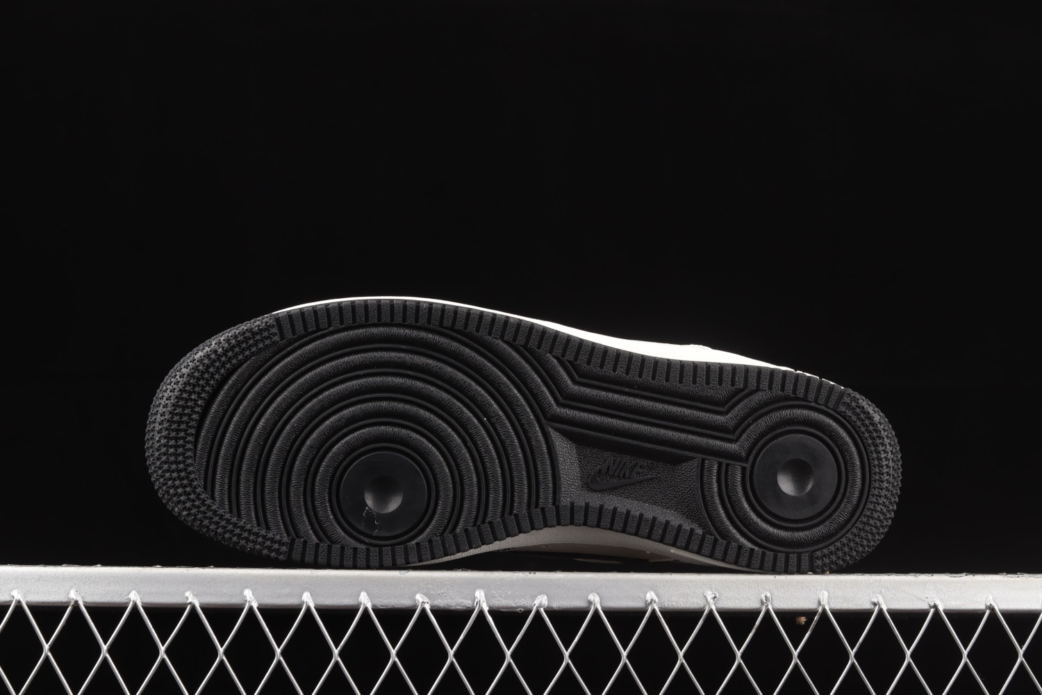 Nike Air Force 1 ’07 SU19 AF1 White Black For Sale UN2588-121