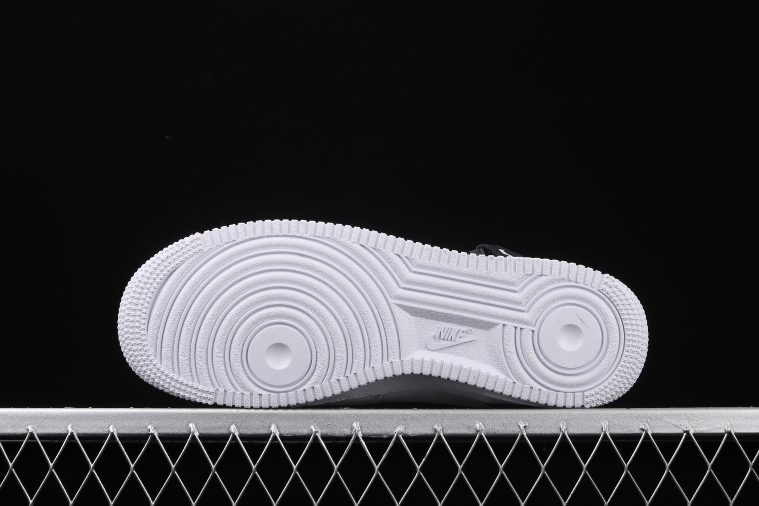 Nike Air Force 1 Mid Utility White Black 804609-103