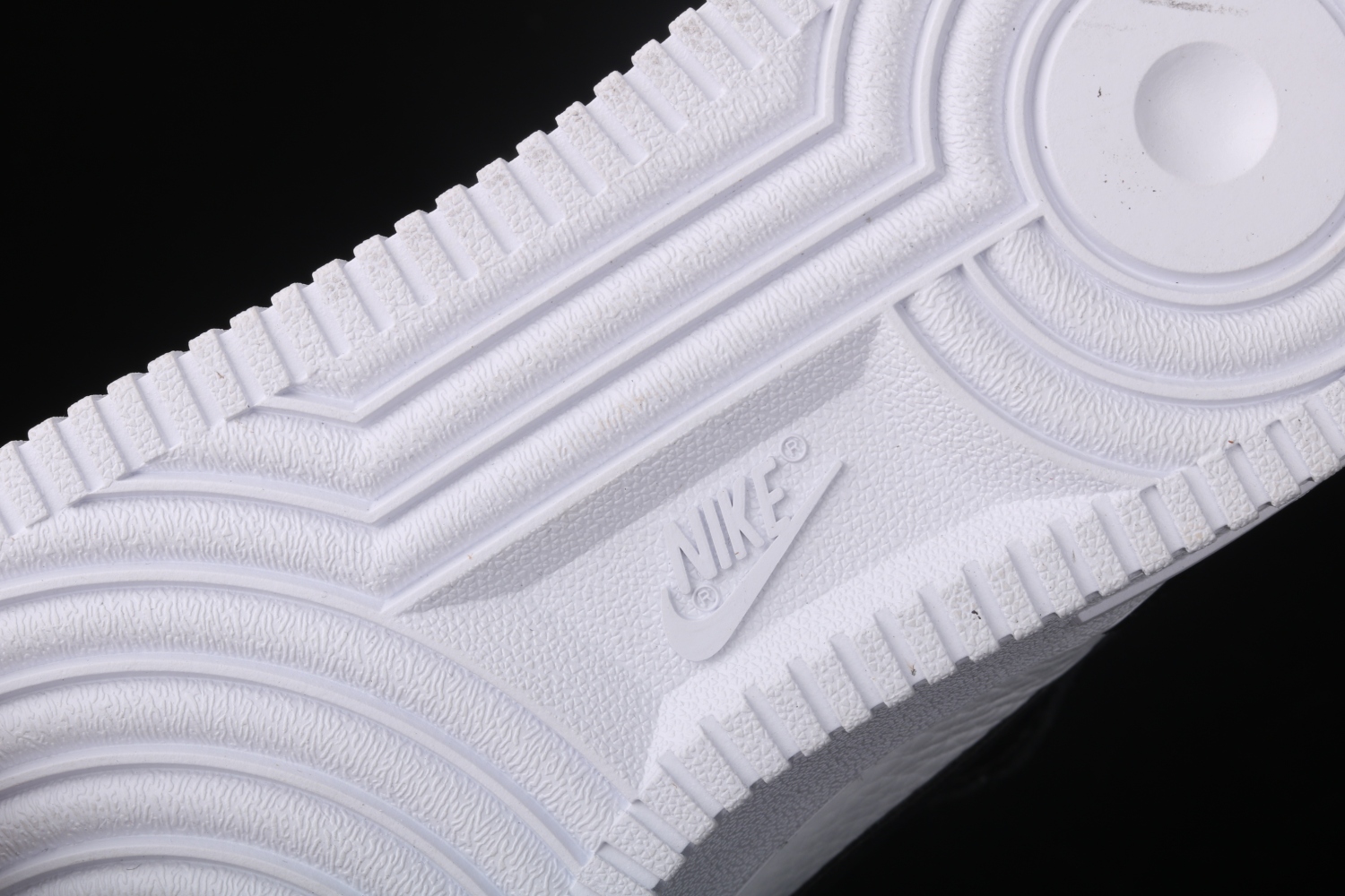 Nike Air Force 1 Mid Utility White Black 804609-103