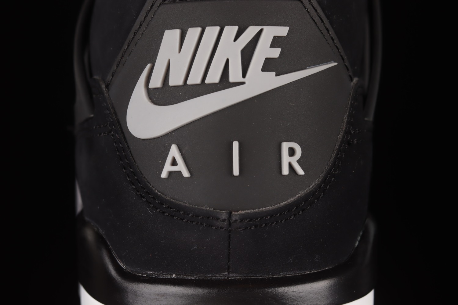 Jordan 4 Retro Bred (2019) (GS) 308497-060
