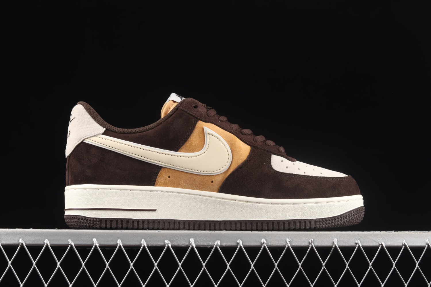 Nike Air Force 1 ’07 Low Brown Rice Grey Chocolate NT9986-008
