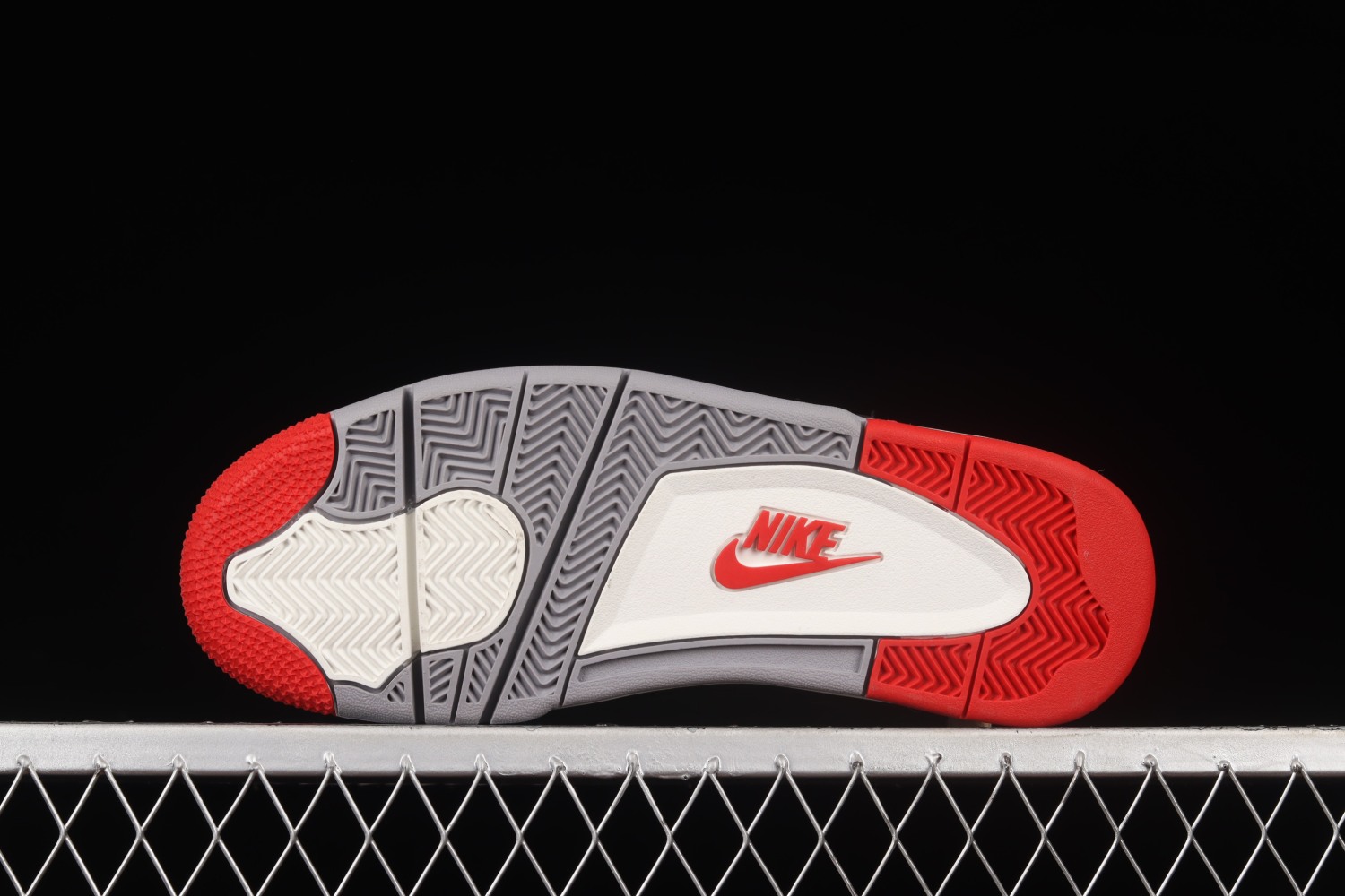 Jordan 4 Retro Bred (2019) (GS) 308497-060