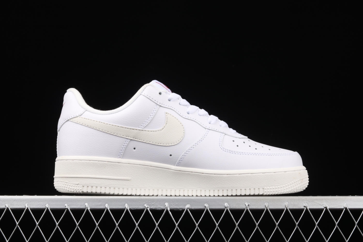 Nike Air Force 1 Low Valentines Day (2021) DD7117-100